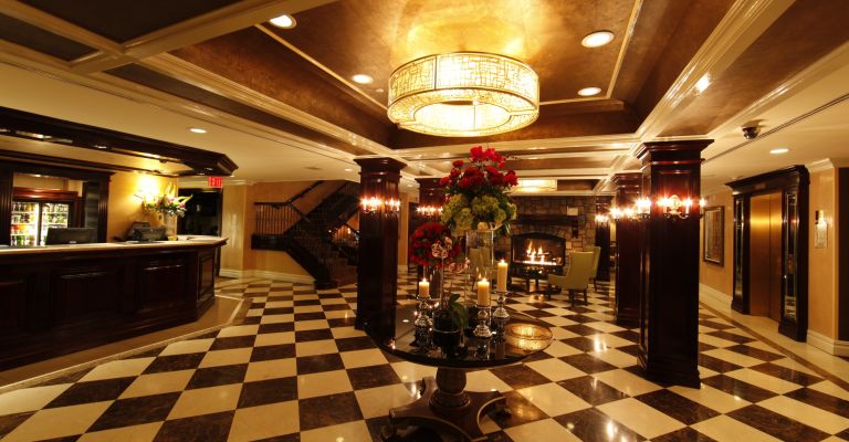 The luxurious lobby at the Fox Hollow 