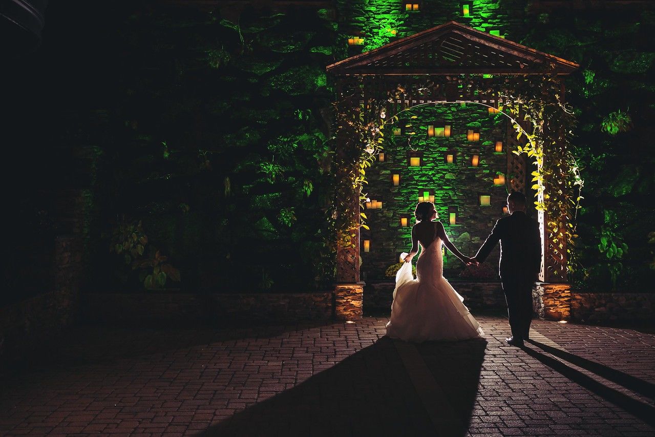 Wedding Couple outside Somerly